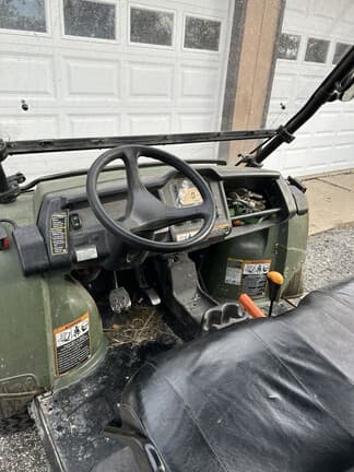 Image of John Deere Gator XUV 825i equipment image 1