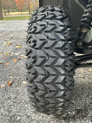 Image of John Deere Gator XUV 825i equipment image 4