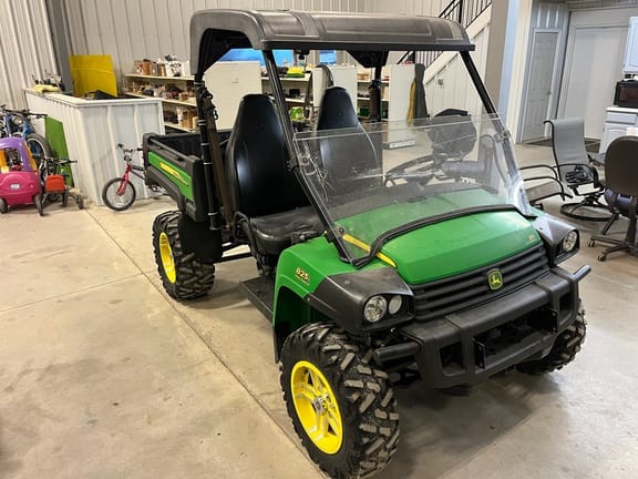 2017 John Deere Gator XUV 825i Equipment Image0