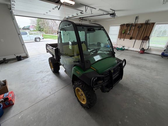 2017 John Deere Gator XUV 825i Equipment Image0