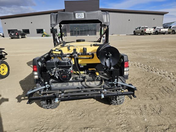 Image of John Deere Gator XUV 825i equipment image 2
