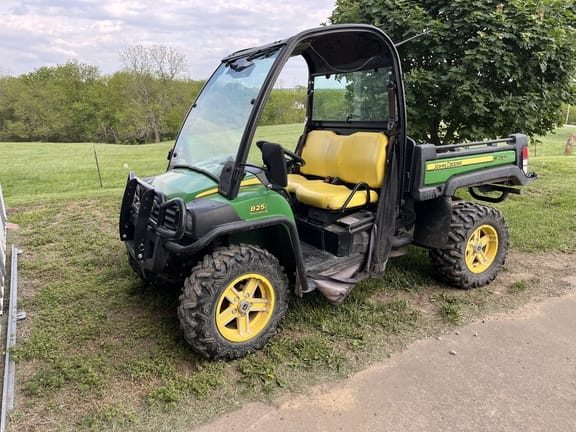 2017 John Deere Gator XUV 825i Equipment Image0