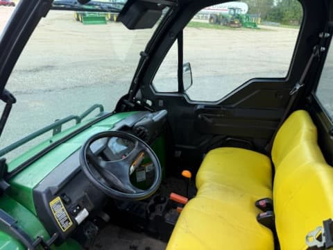 Image of John Deere Gator XUV 825i equipment image 3