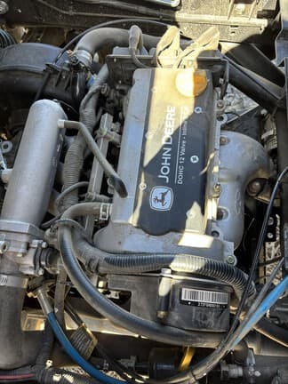 Image of John Deere Gator XUV 825i equipment image 4