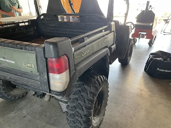 Image of John Deere Gator XUV 825i equipment image 4