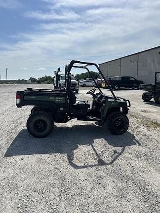 Image of John Deere Gator XUV 825i equipment image 2