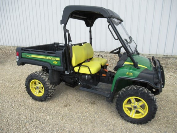 Main image John Deere Gator XUV 825i
