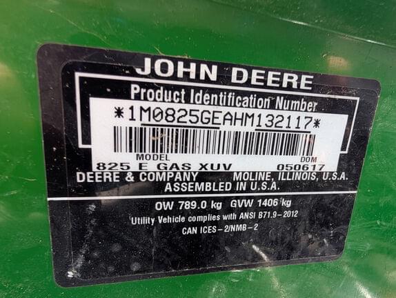 Image of John Deere Gator XUV 825i equipment image 2