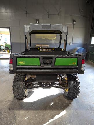 Image of John Deere Gator XUV 825i equipment image 4