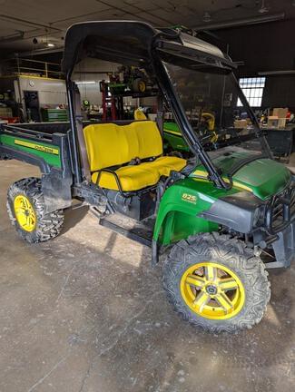 Image of John Deere Gator XUV 825i equipment image 1