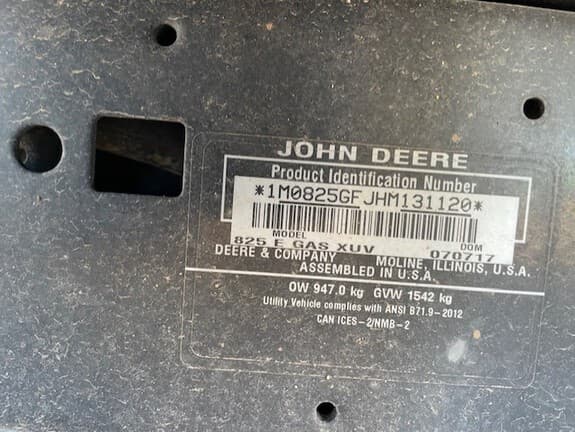 Image of John Deere Gator XUV 825i S4 equipment image 3