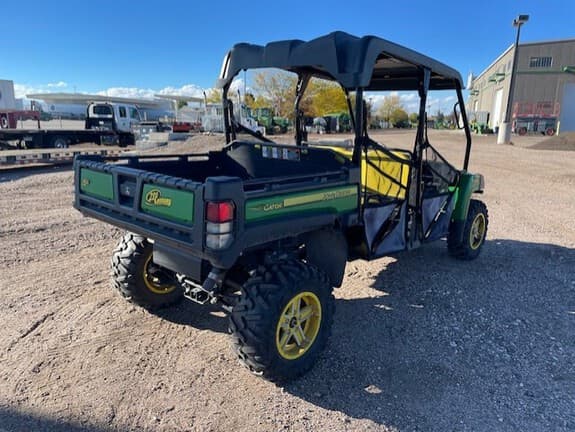 Image of John Deere Gator XUV 825i S4 equipment image 4