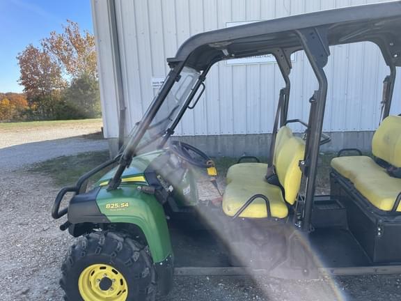 Image of John Deere Gator XUV 825i S4 equipment image 3