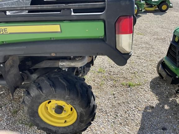 Image of John Deere Gator XUV 825i S4 equipment image 2