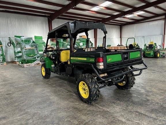 Image of John Deere Gator XUV 825i S4 equipment image 2