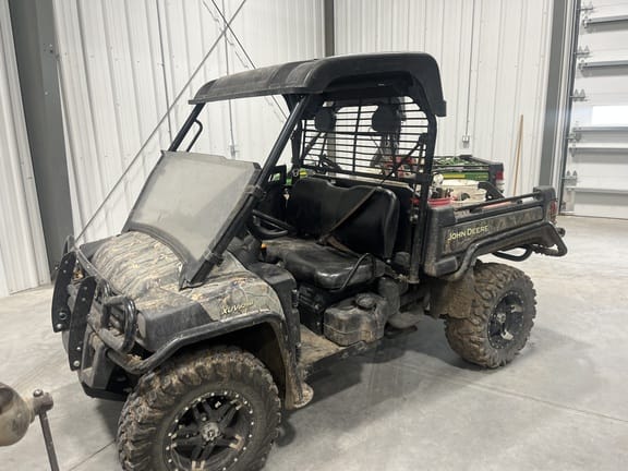 2017 John Deere XUV 825M Equipment Image0