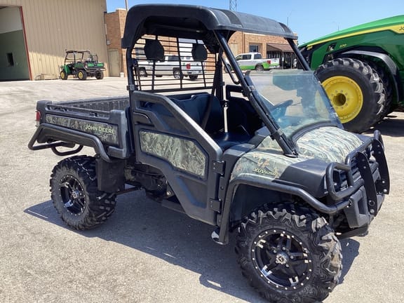 2017 John Deere XUV 825M Equipment Image0