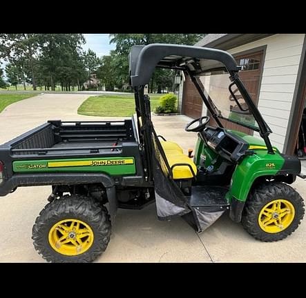 Image of John Deere XUV 825M equipment image 2