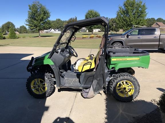 Image of John Deere XUV 590i Gator equipment image 2