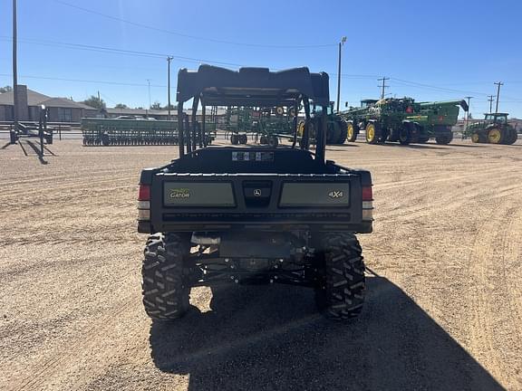 Image of John Deere XUV 825M S4 equipment image 3