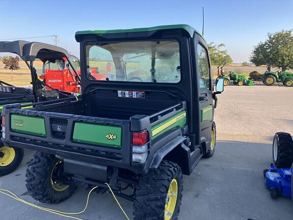 Image of John Deere XUV 835R equipment image 4