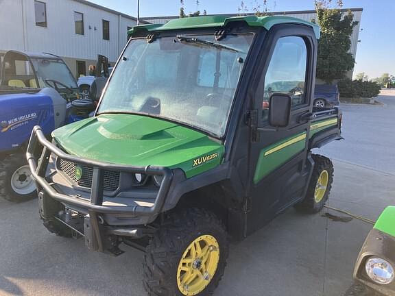 Image of John Deere XUV 835R equipment image 2