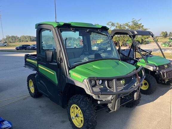 Image of John Deere XUV 835R Primary image