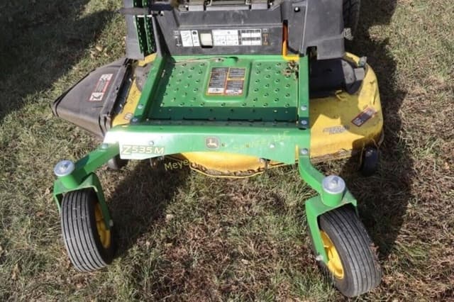 Image of John Deere Z535M equipment image 4