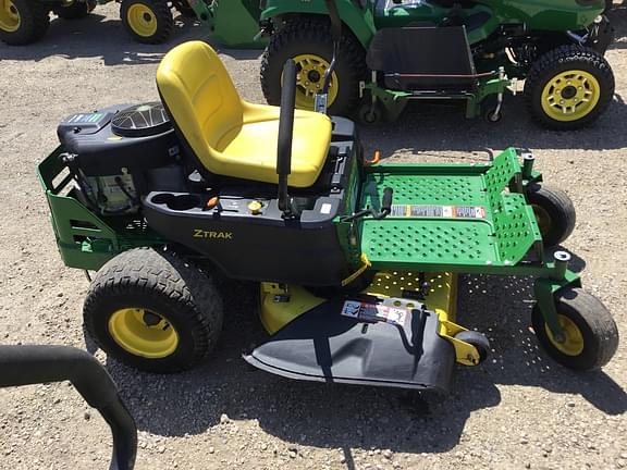 Image of John Deere Z335E equipment image 4