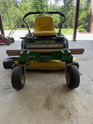 Image of John Deere Z335E equipment image 2
