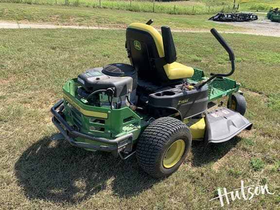 Image of John Deere Z335M equipment image 3