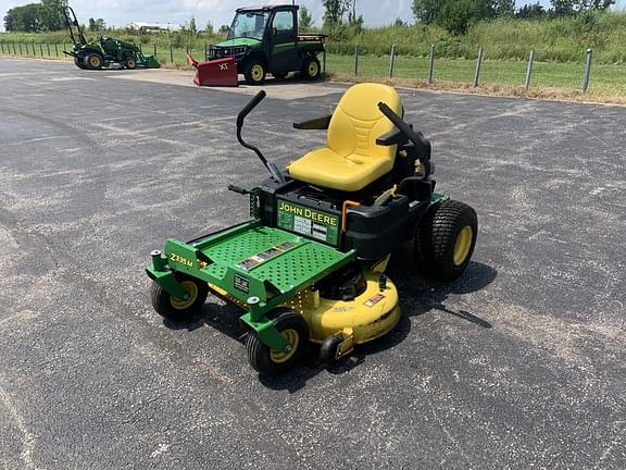 Image of John Deere Z335M equipment image 1