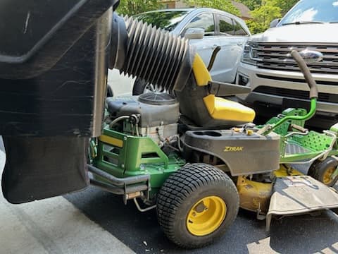 Image of John Deere Z345R equipment image 3