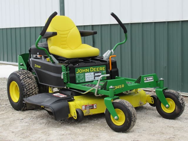 Image of John Deere Z345R equipment image 1