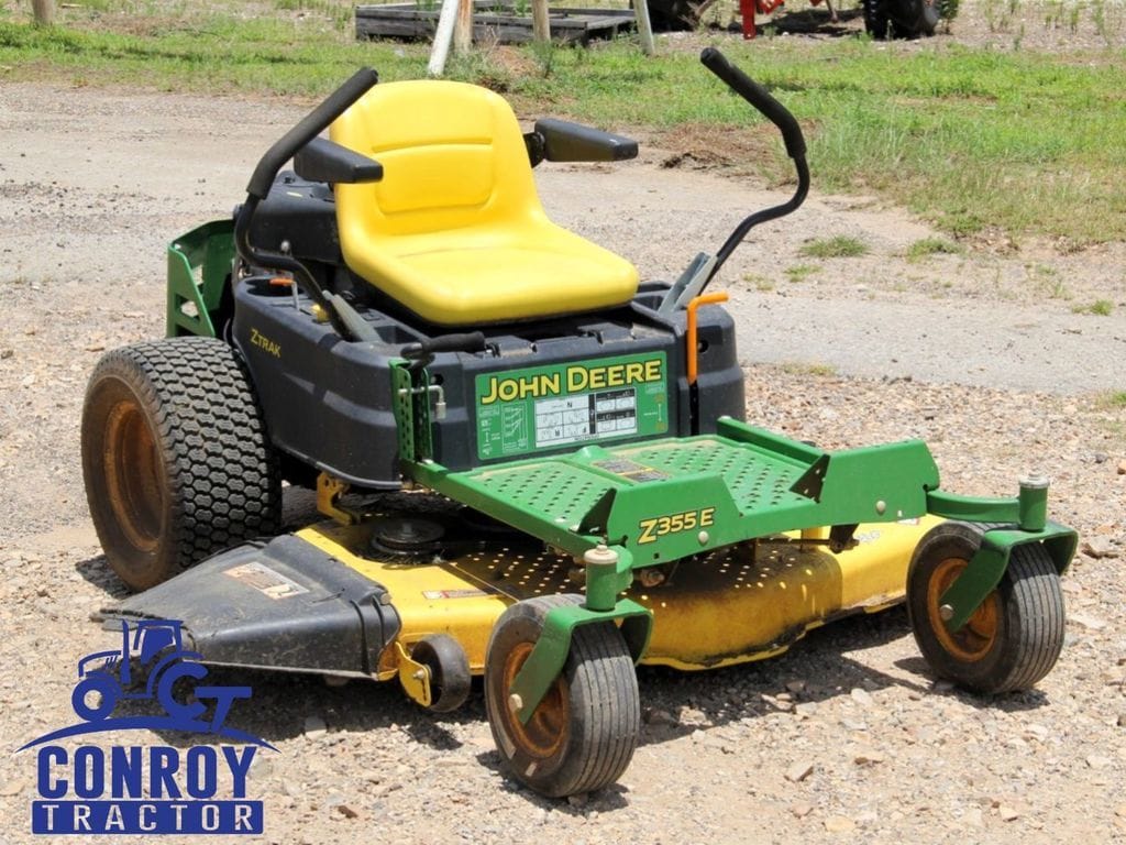 2017 John Deere Z355E Equipment Image0