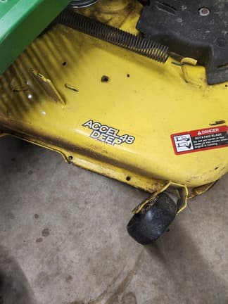 Image of John Deere Z355E equipment image 1