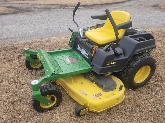 Image of John Deere Z525E equipment image 1