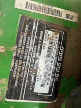 Image of John Deere Z525E equipment image 4