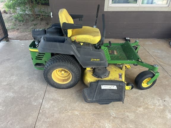 Image of John Deere Z535M equipment image 1