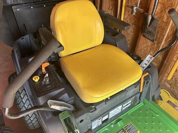 Image of John Deere Z535M equipment image 1