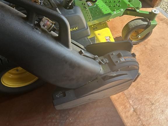 Image of John Deere Z535M equipment image 3