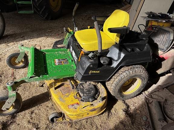 Image of John Deere Z535M equipment image 4