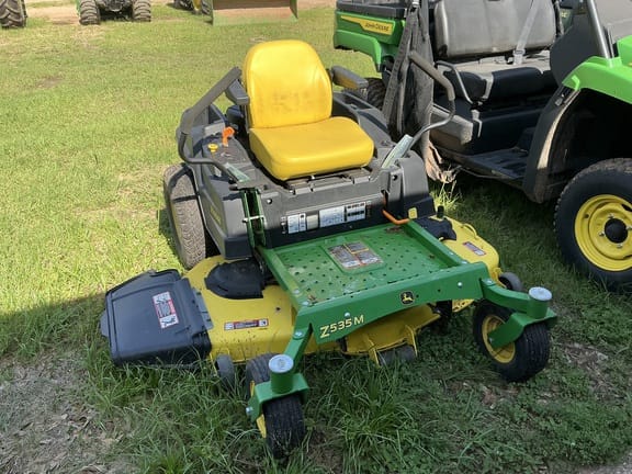 2017 John Deere Z535M Equipment Image0
