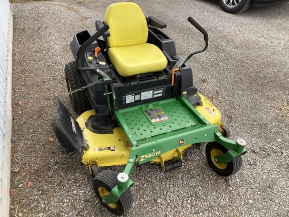 Image of John Deere Z540M equipment image 4