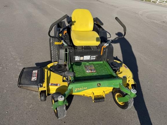 Image of John Deere Z540M equipment image 2
