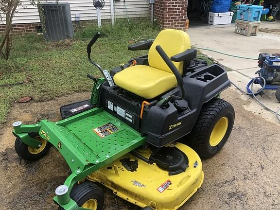 Image of John Deere Z540M equipment image 1