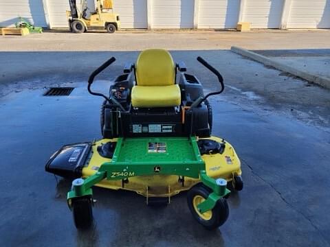 Image of John Deere Z540M equipment image 4