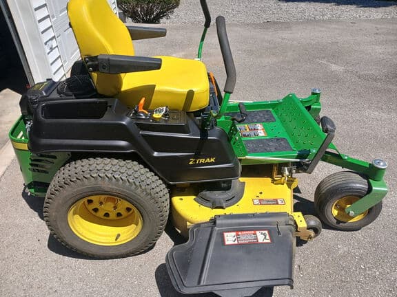 Image of John Deere Z540R equipment image 2