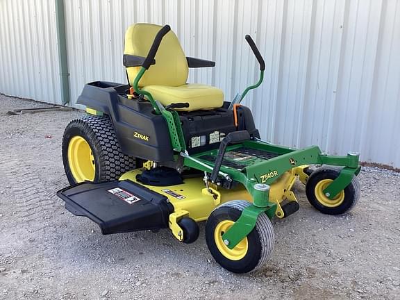 Image of John Deere Z540R equipment image 3