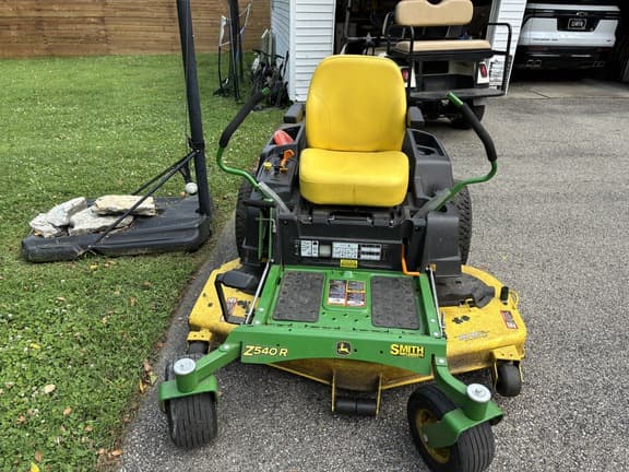 Image of John Deere Z540R equipment image 2